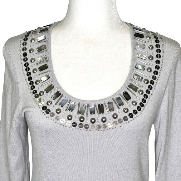 Chico's Light Gray Scoop Neck Embellished Long Sleeve Tunic Top Size 0 Small - Picture 2 of 7